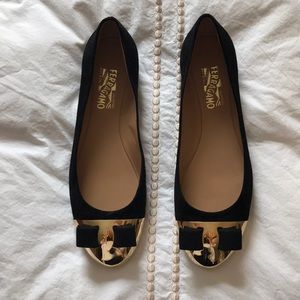 Salvatore Ferragamo flats brand new never worn